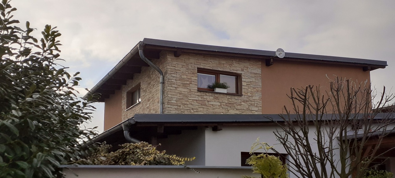 Kamenný obklad CAPOVERDE – realizace 06